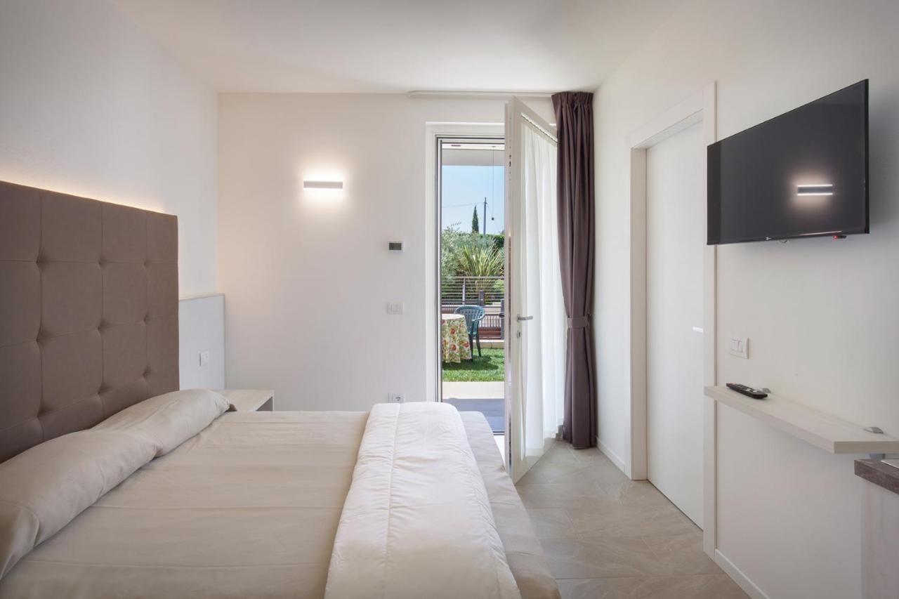 Villa Aurora-Holiday Home Apt 2 บาร์โดลิโน ภายนอก รูปภาพ