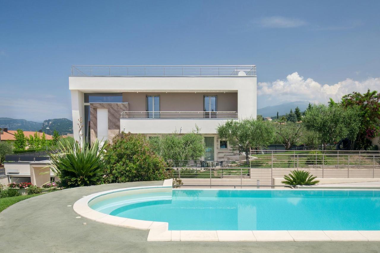 Villa Aurora-Holiday Home Apt 2 บาร์โดลิโน ภายนอก รูปภาพ