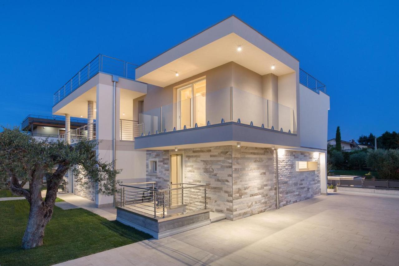 Villa Aurora-Holiday Home Apt 2 บาร์โดลิโน ภายนอก รูปภาพ
